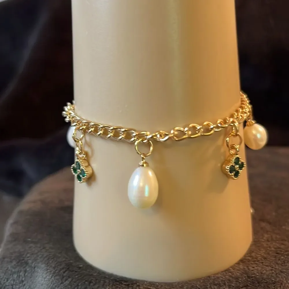 White Freshwater Pearl & Green Austrian Crystal Clover Bracelet nwt